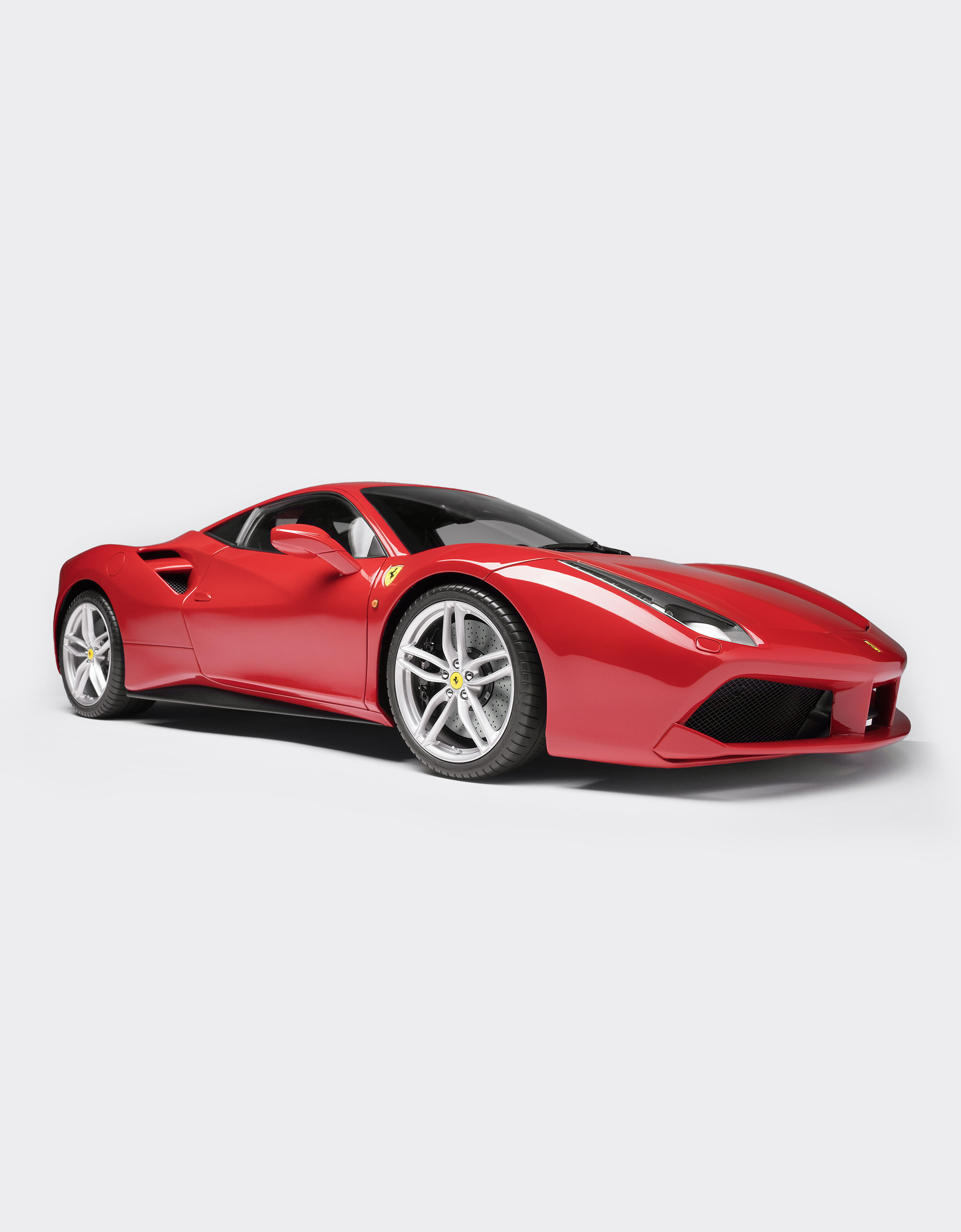 Wallpaper #D9tNYZcBzF5tfotJneW367 Ferrari 488 Gtb Model in 118 Scale in Red Ferrari