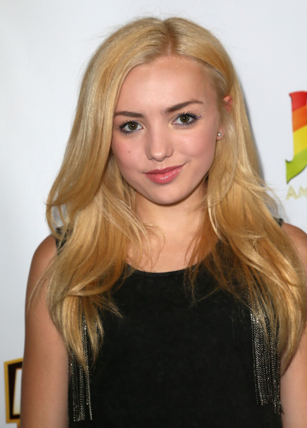 Wallpaper #w1gyNJMBzN9vxX34YjsP253 Peyton R List Joseph the Amazing Technicolor Dreamcoat Premiere
