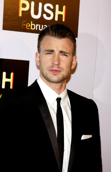Wallpaper #71840 Interazione Tra Chris Evans E Scarlett Johansson Sui Social Media Tiktok