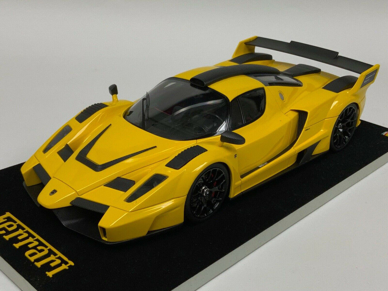 Wallpaper #BPSZOZMBKFX8bn3rVneZ156 118 Ferrari Enzo Gemballa Mig U1 Yellow Resin Car Model
