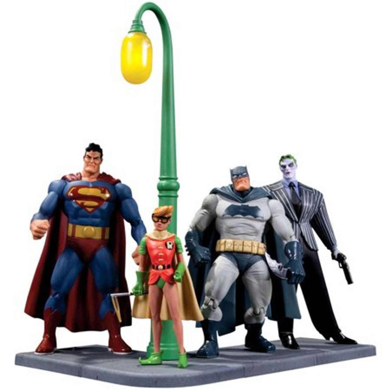 Wallpaper #e-pIVpMBlwTYPL18yQ8_138 DC Direct the Dark Knight Returns Action Figure 4 Pack
