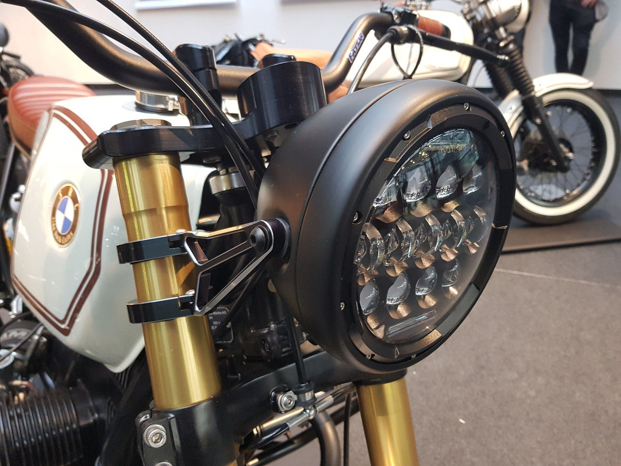 Wallpaper #_bkg35IBJvJKYCmE2wi4329 Awe Inspiring Gallery of Custom Motorcycle Headlight Concept