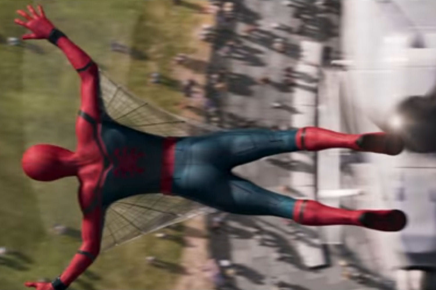 Wallpaper #2Wi_HpMBSpphPi3-dSno328 Spider Man Homecoming Decouvrez Le Costume De Peter Parker Avant La