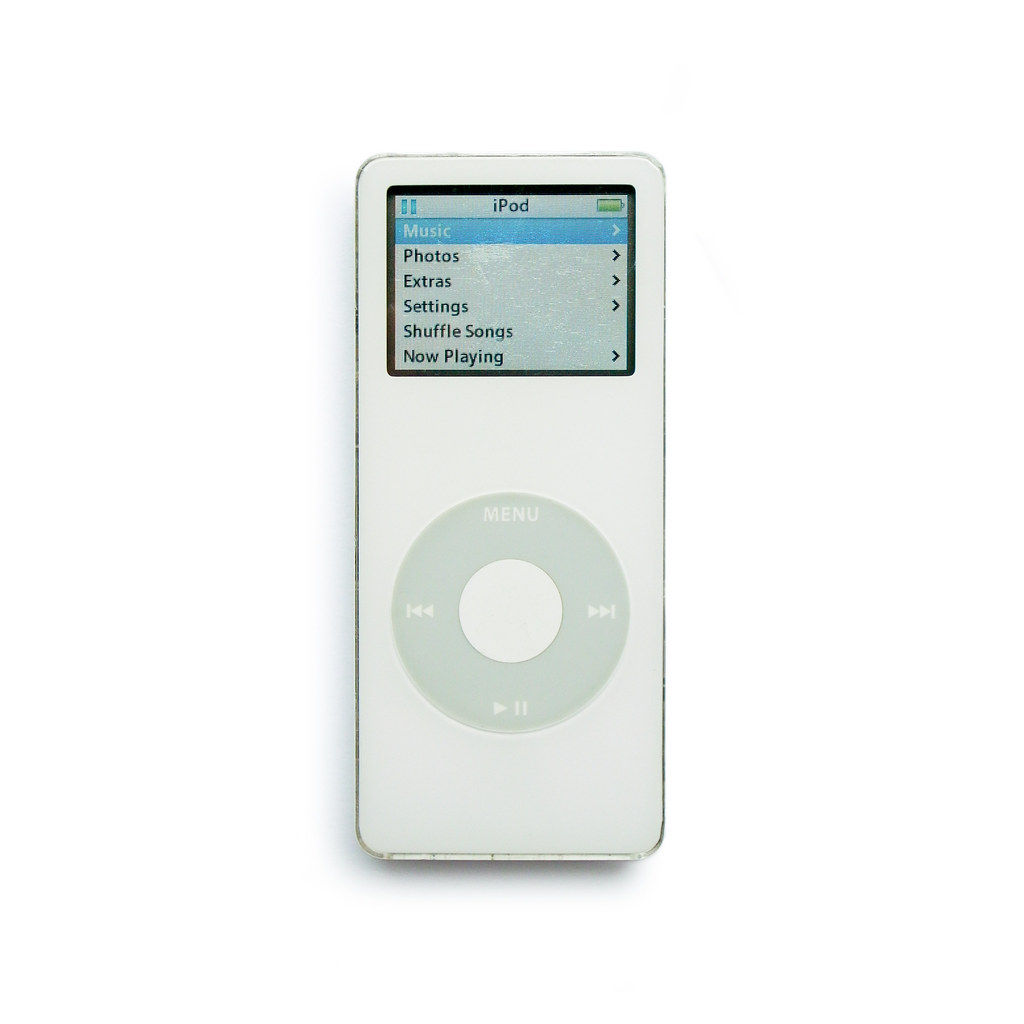 Wallpaper #m1MLNZMBYjRkjcHs_-ju197 iPod Nano 1st Generation 2005 Out of All the Iterations Flickr