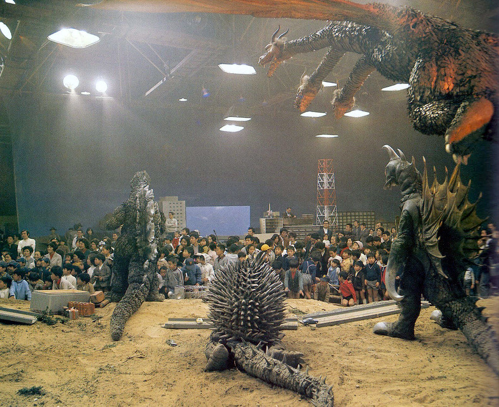 Wallpaper #wEDgL5MBJhL2WPbaU77v367 Visitors to the Set of Godzilla vs Gigan 1972 via Black Tom