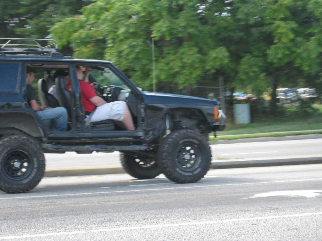 Wallpaper #zWdL9JIBSpphPi3-t3lY32 Jacked Up Doorless Jeep Cherokee More of the Odd Things I Flickr