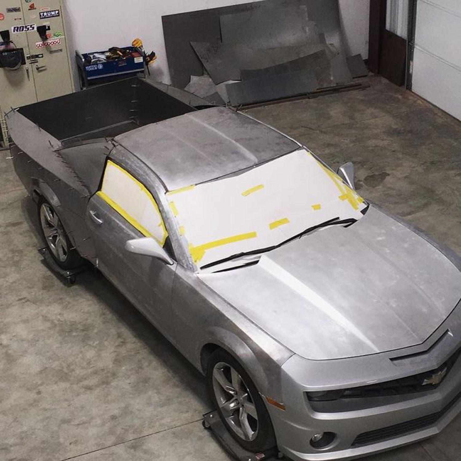 Wallpaper #g--OS5MBMN-XEVvVQjuy5 Design and Restoration Shop Creates Chevy Camaro Ute