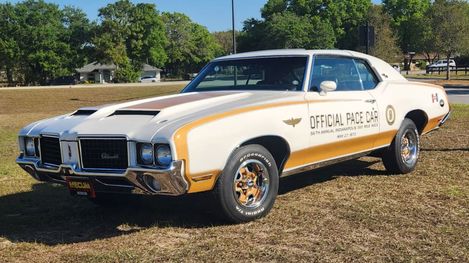 Wallpaper #J__VZ5MB3lSXT3zUqOOy33 1972 Oldsmobile Hurstolds Pace Car Edition Up for Grabs
