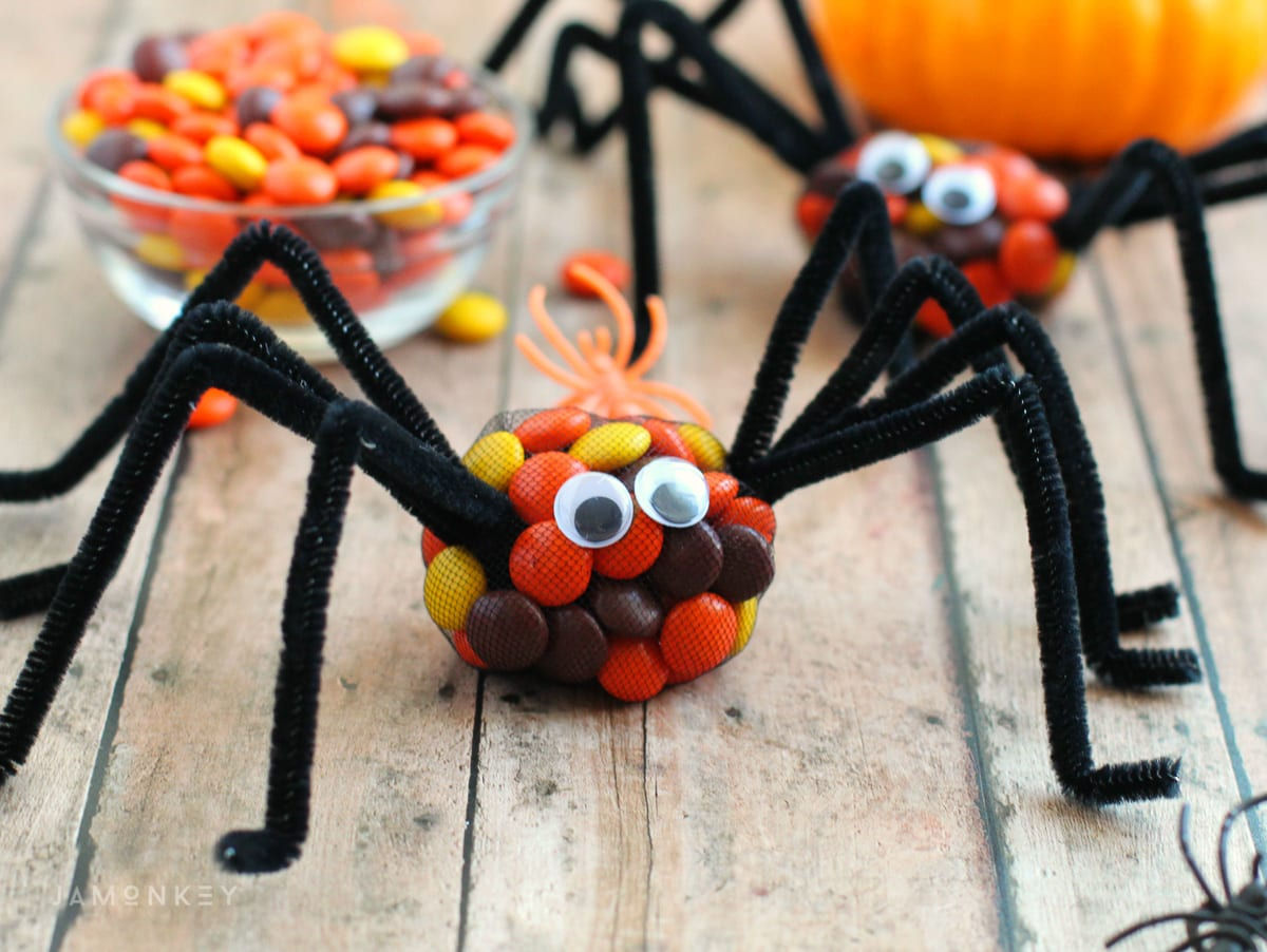 Wallpaper #XPTBOZMBKFX8bn3rFHcU125 Spooky Spider Treat Bags Halloween Craft Jamonkey