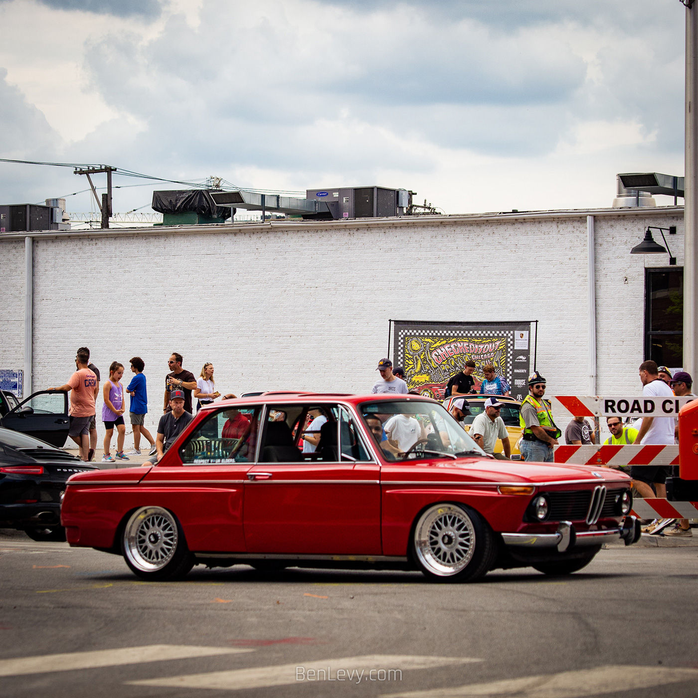 Wallpaper #XYcEMpMBPAdmKxa2cmPf494 Red BMW 2002 in Chicago Benlevycom