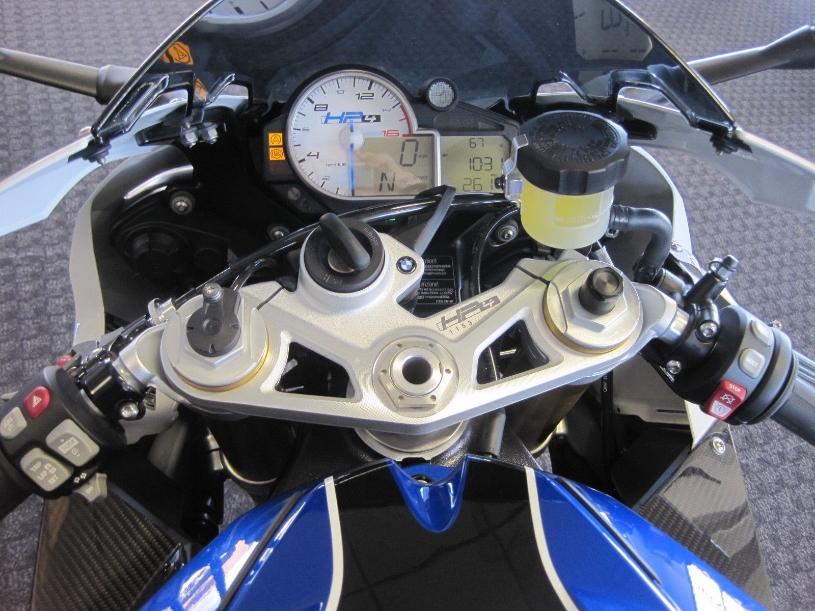 Wallpaper #x2co-JIBSpphPi3-XIiM175 BMW Hp 4 Competition S1000rr with Many Extras