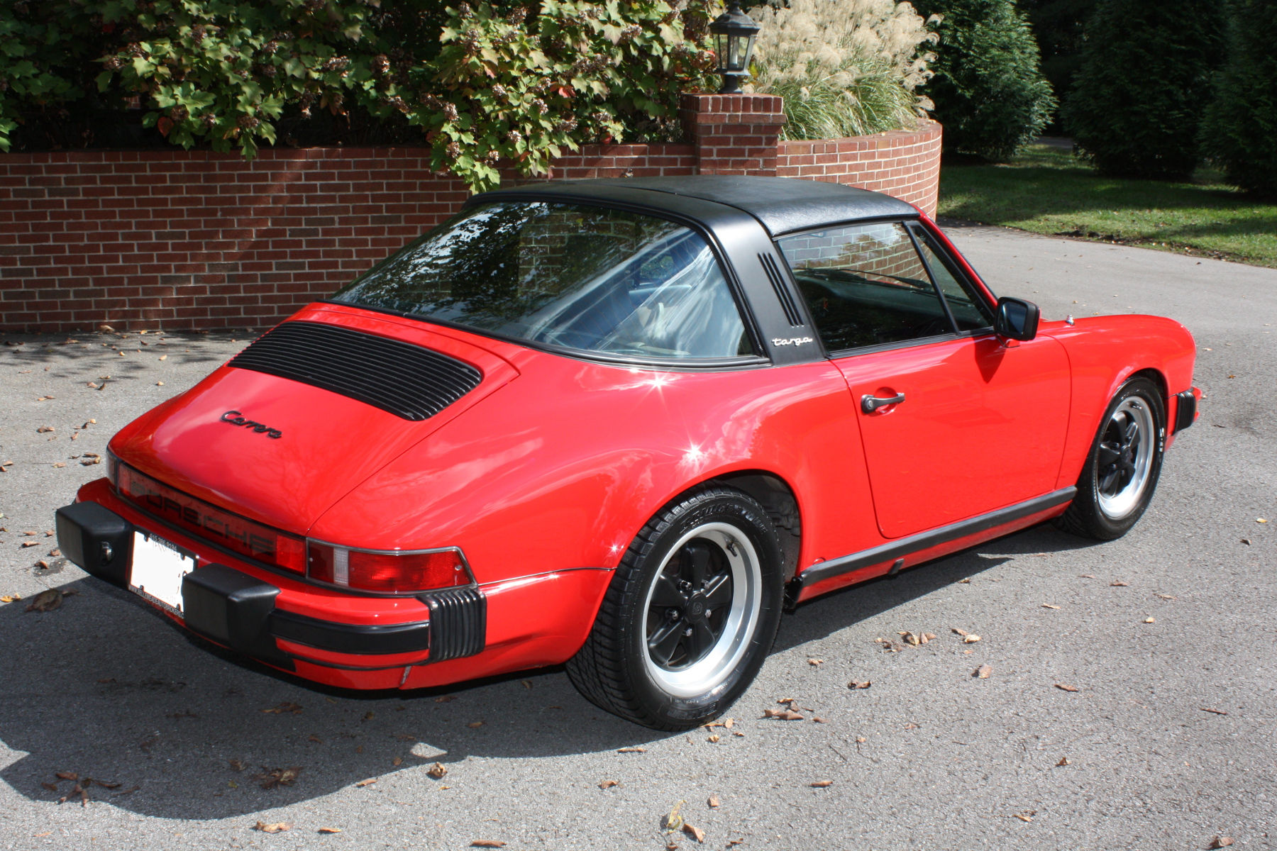 Wallpaper #Une7J5MB-pgBXx60i6dL330 Beautiful 1984 Porsche 911 Targa Guards Red with Tan Interior