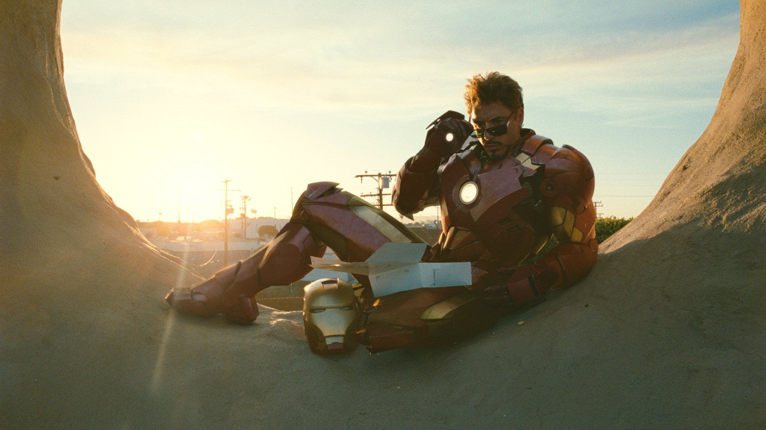 Wallpaper #a31_8Y4Bnwiau_P6KQnm35 Iron Man 2 Film Rezensionende
