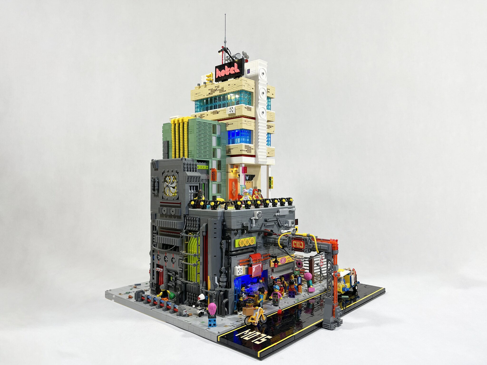 Wallpaper #RFjoM5MBzN9vxX340ToL218 A Cyberpunk Sequel That Doesnt Disappoint the Brothers Brick the