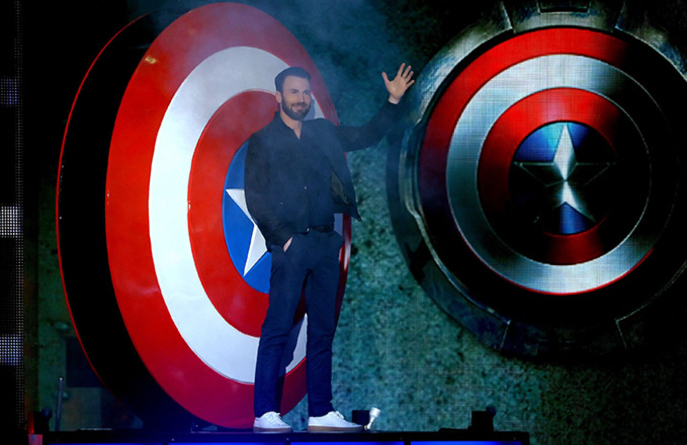 Wallpaper #QHQzw44B_8f4nGFayXAU39 Did Marvel Just Unveil Captain Americas New Shield Complex