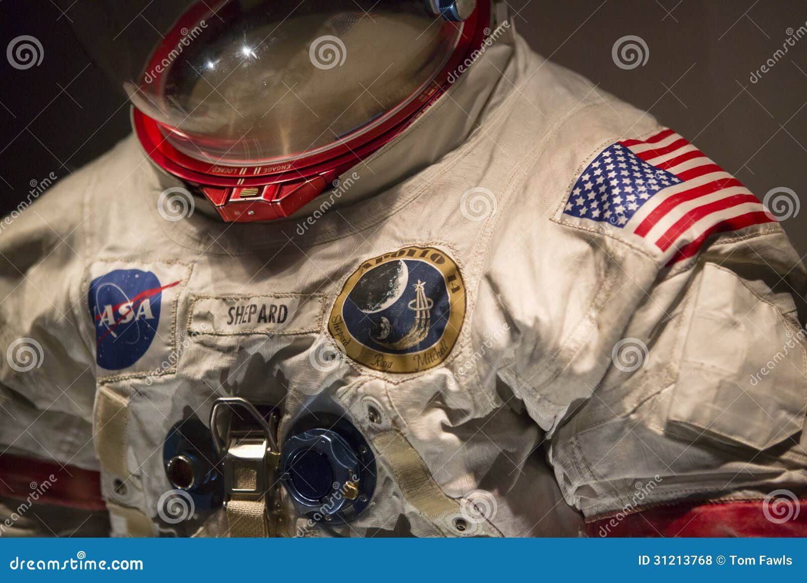 Wallpaper #e2eE_JIBSpphPi3-ZZiW15 Apollo Space Suit Editorial Stock Photo Image 31213768