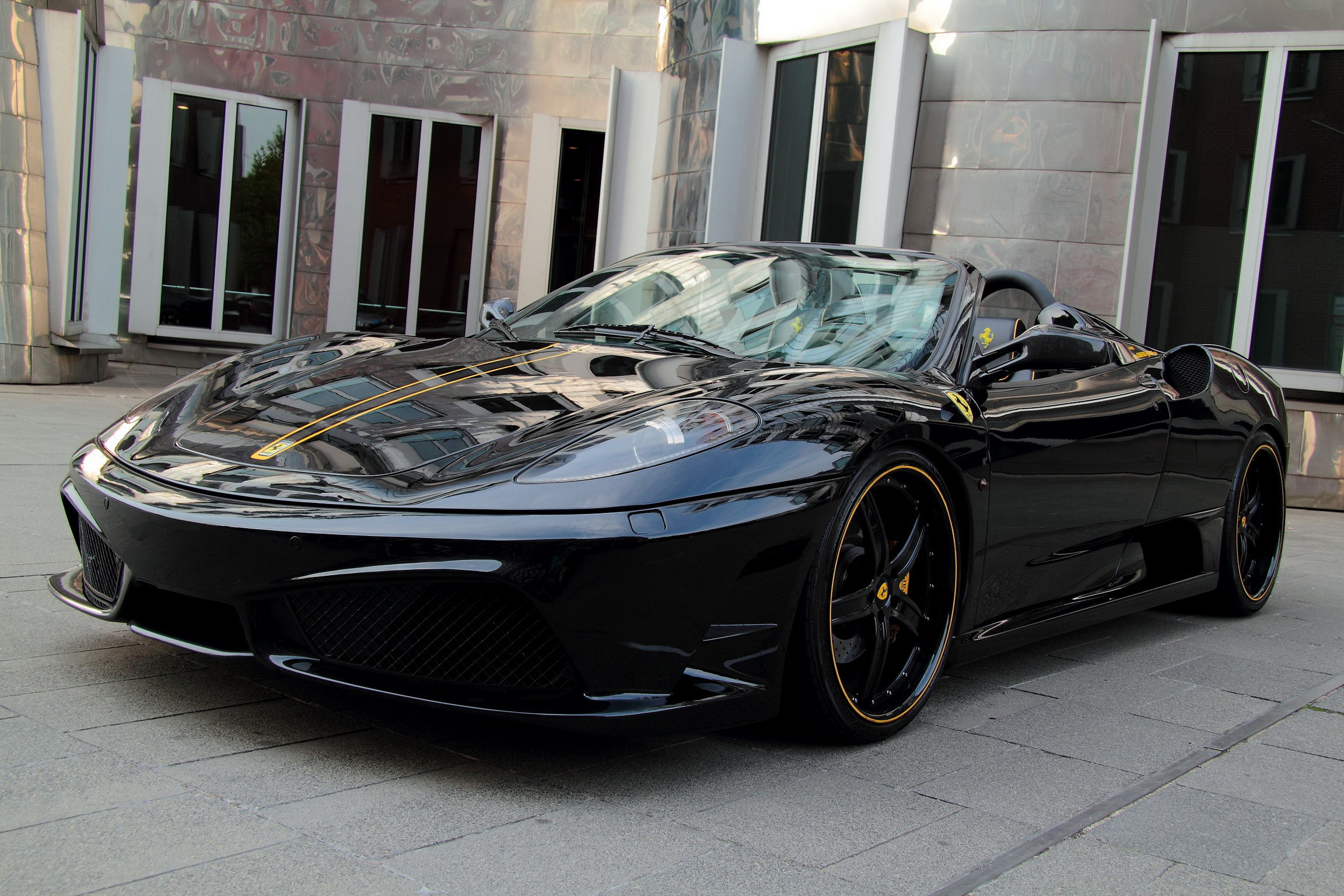 Wallpaper #PUVNlo4B7YBJg1BVH6Dw0 A Sleek Black Ferrari F430 Scuderia 16m