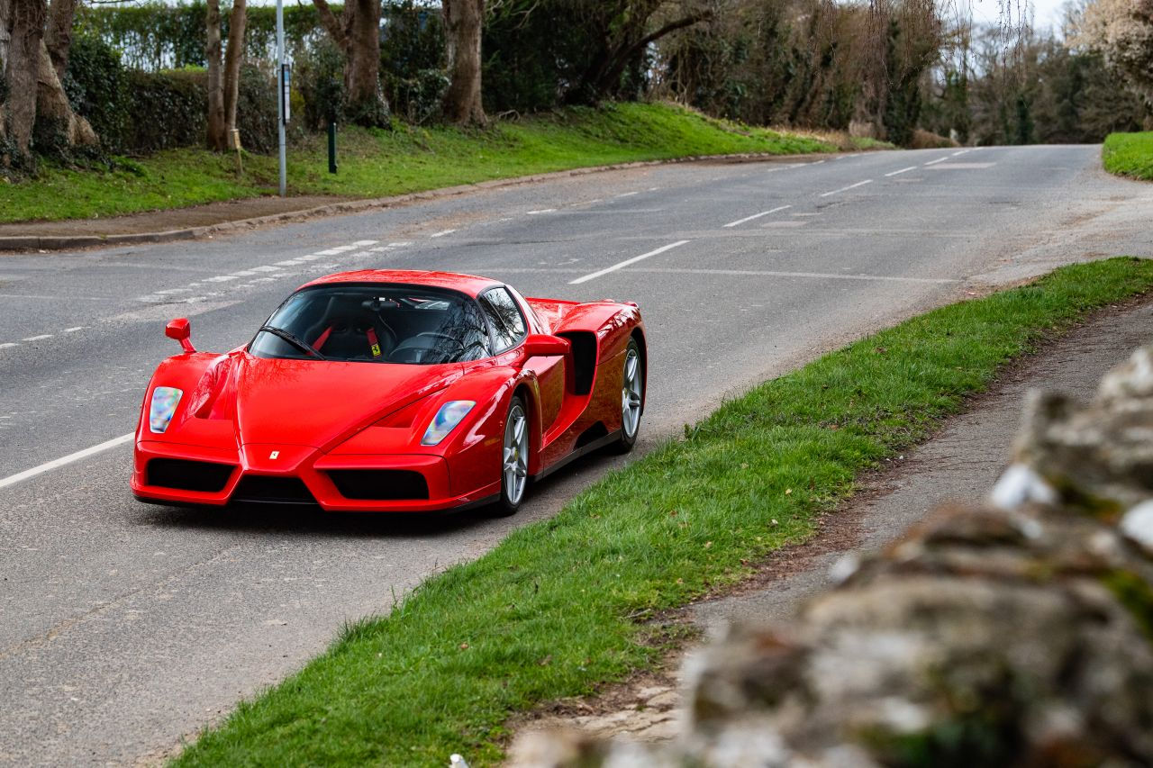 Wallpaper #fHfPJpMB-pgBXx60EaNm195 Ferrari Enzo Uk Supplied for Sale in Ashford Kent Simon