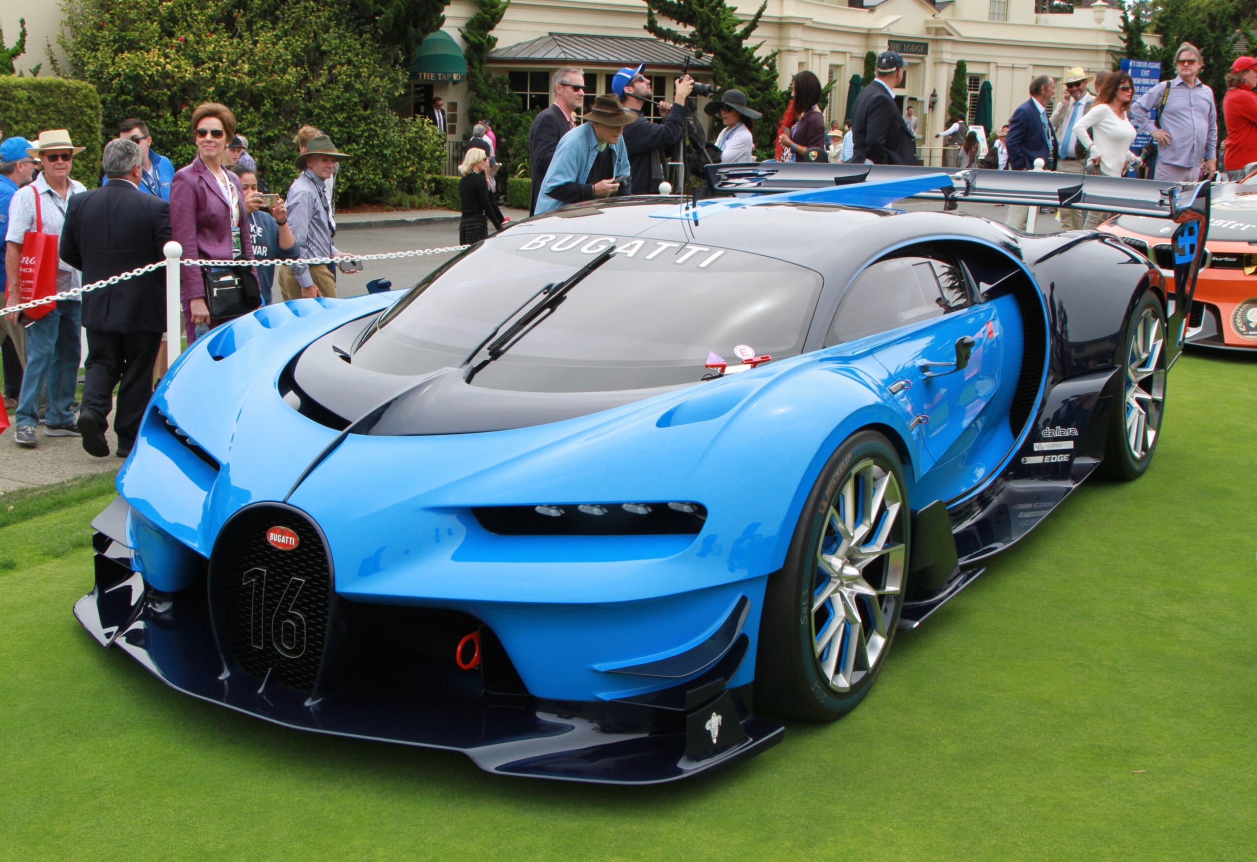 Wallpaper #IX2N844Bnwiau_P6HQ1542 Bugatti Design Director Picks the 6 Most Iconic Models of All Time Maxim