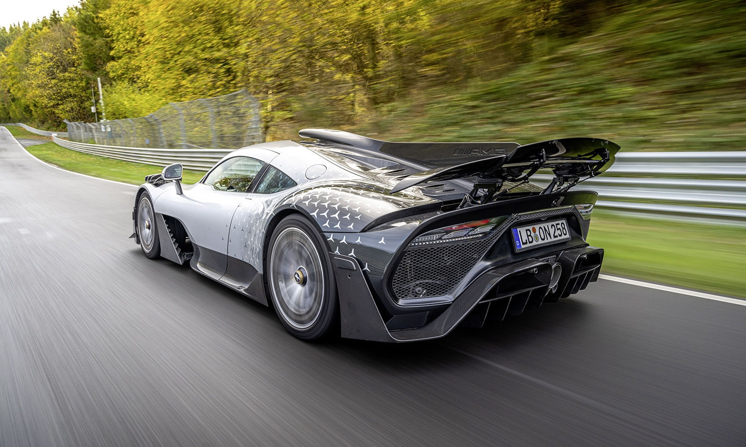 Wallpaper #bGgGF5MBSpphPi3-Rg1x132 El Mercedes Amg One Rompe El Record De Nurburgring Video