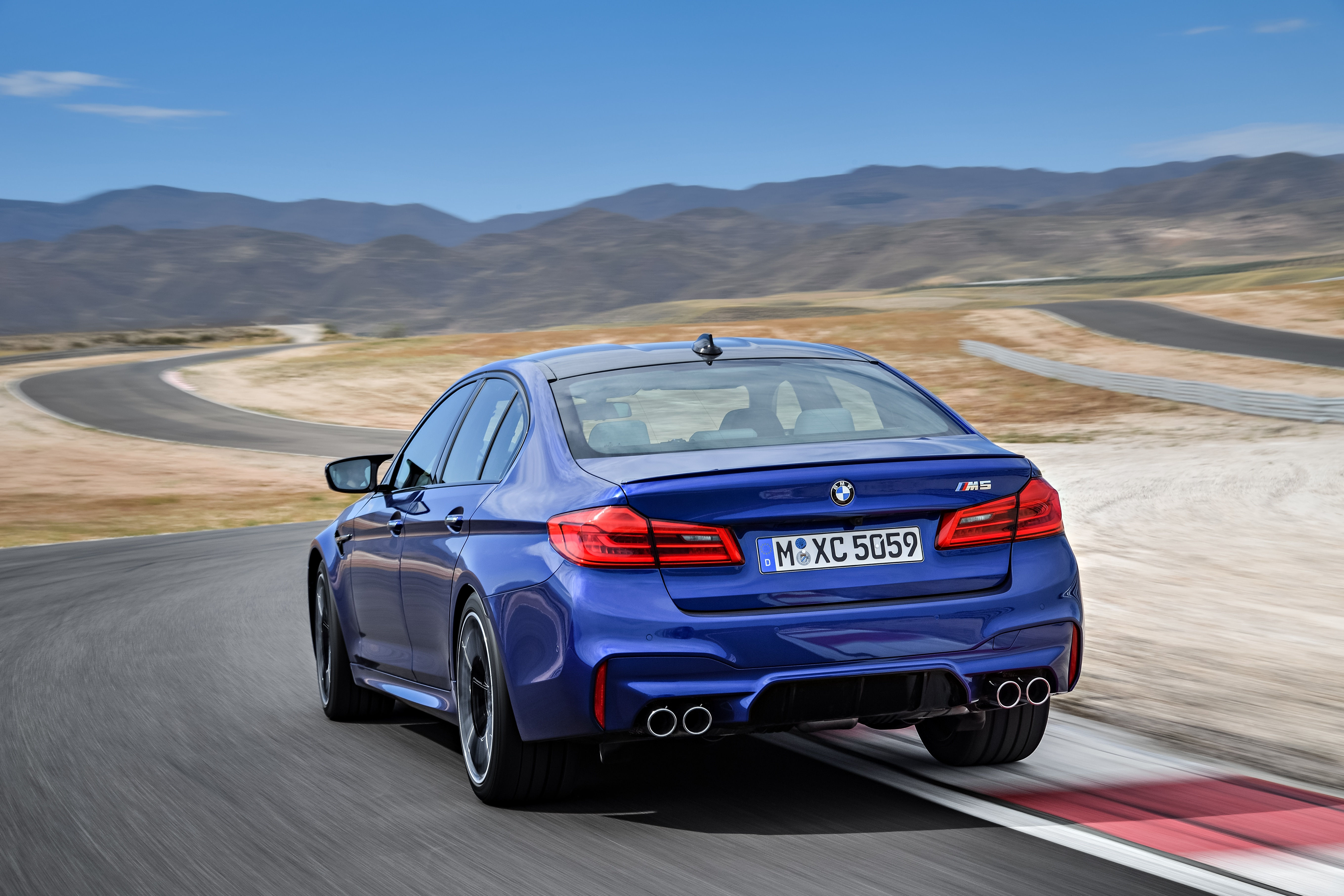 Wallpaper #5kWSl44B7YBJg1BVX6DR9 BMW Reveals the New M5 Sme Tech Guru