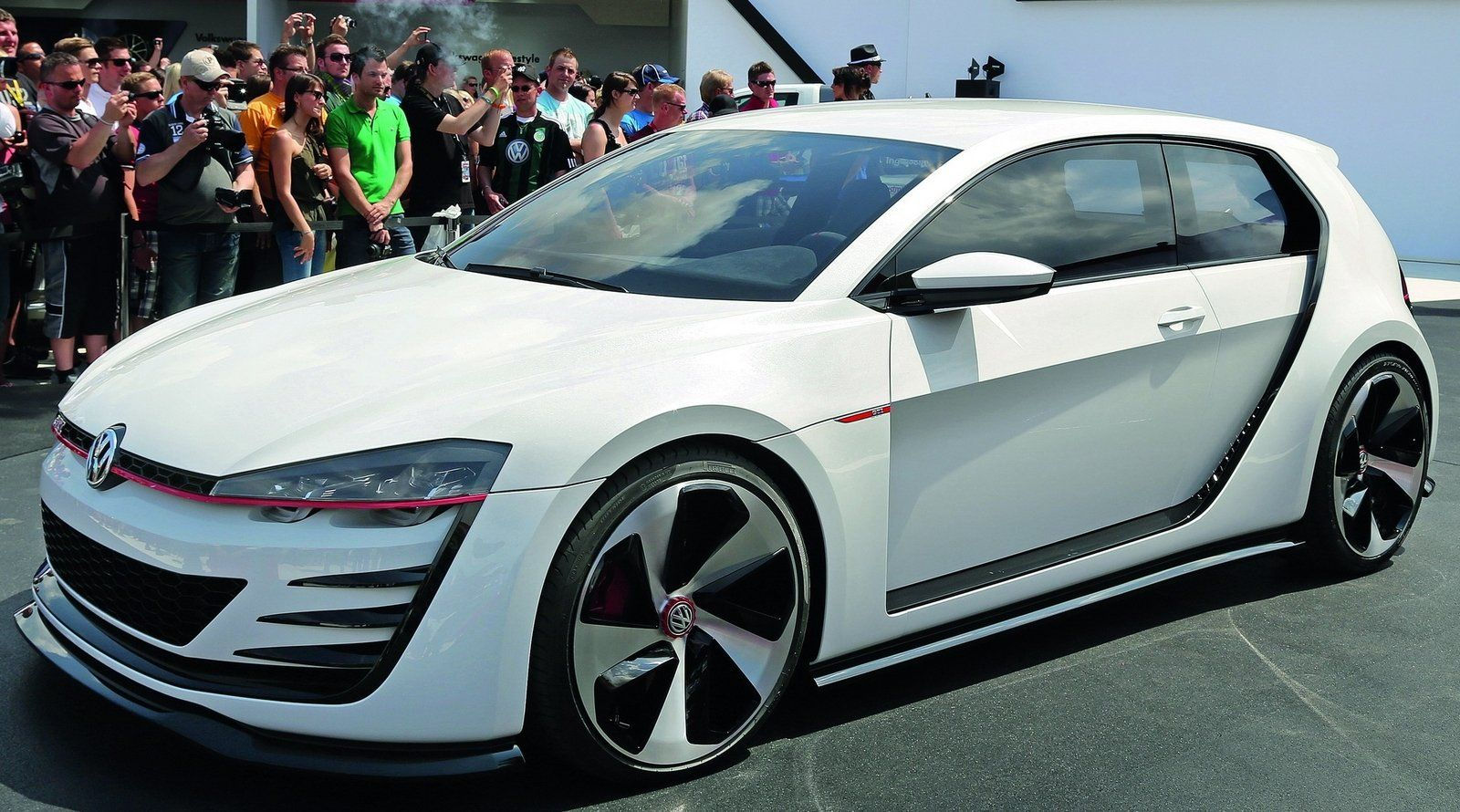 Wallpaper #4WfGDpMBSpphPi3-_uvA66 2013 Volkswagen Design Vision Gti Concept Top Speed