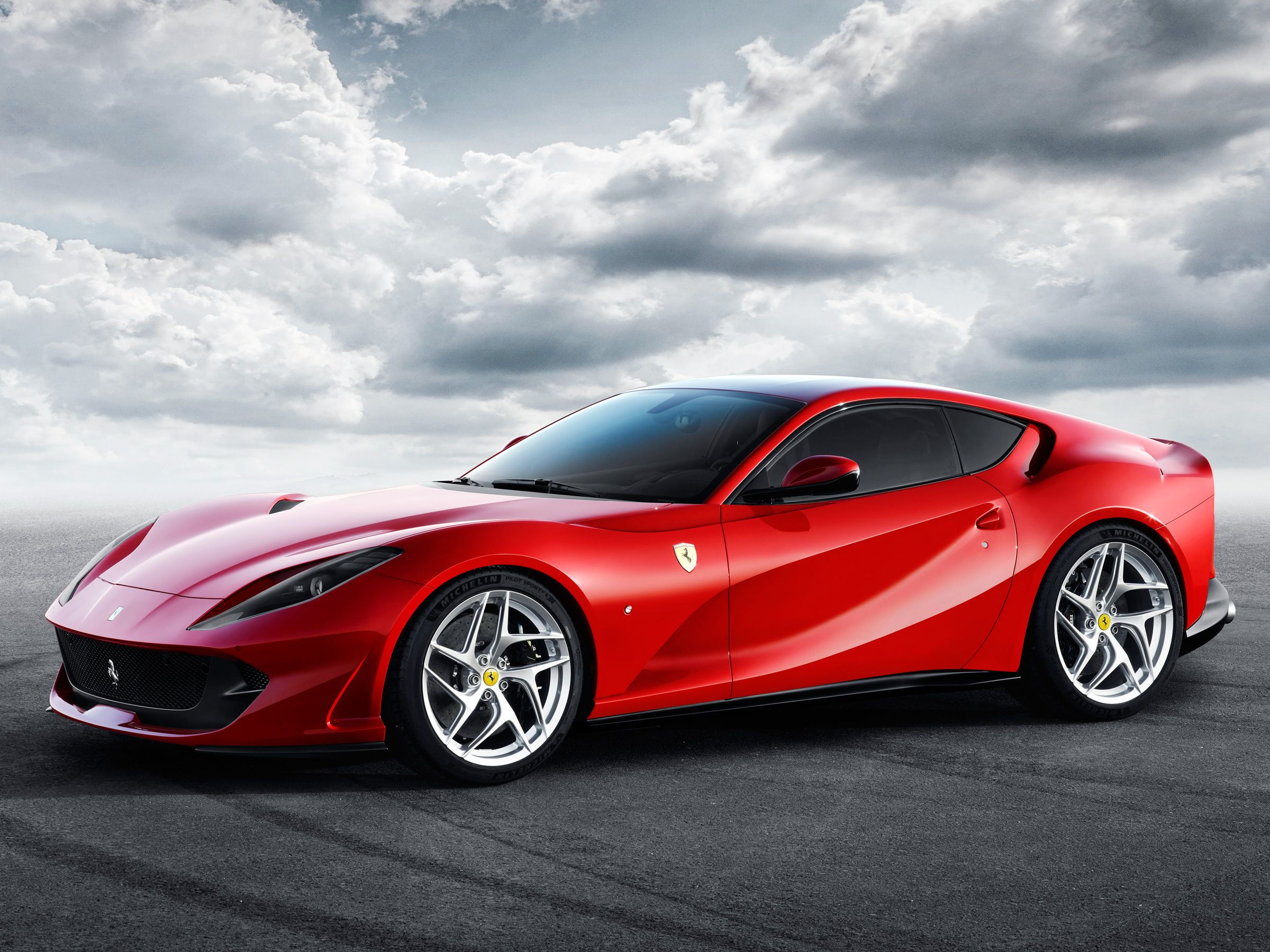 Wallpaper #FurGUpMBlwTYPL18kAqo63 Ferrari 812 Super Fast Side View