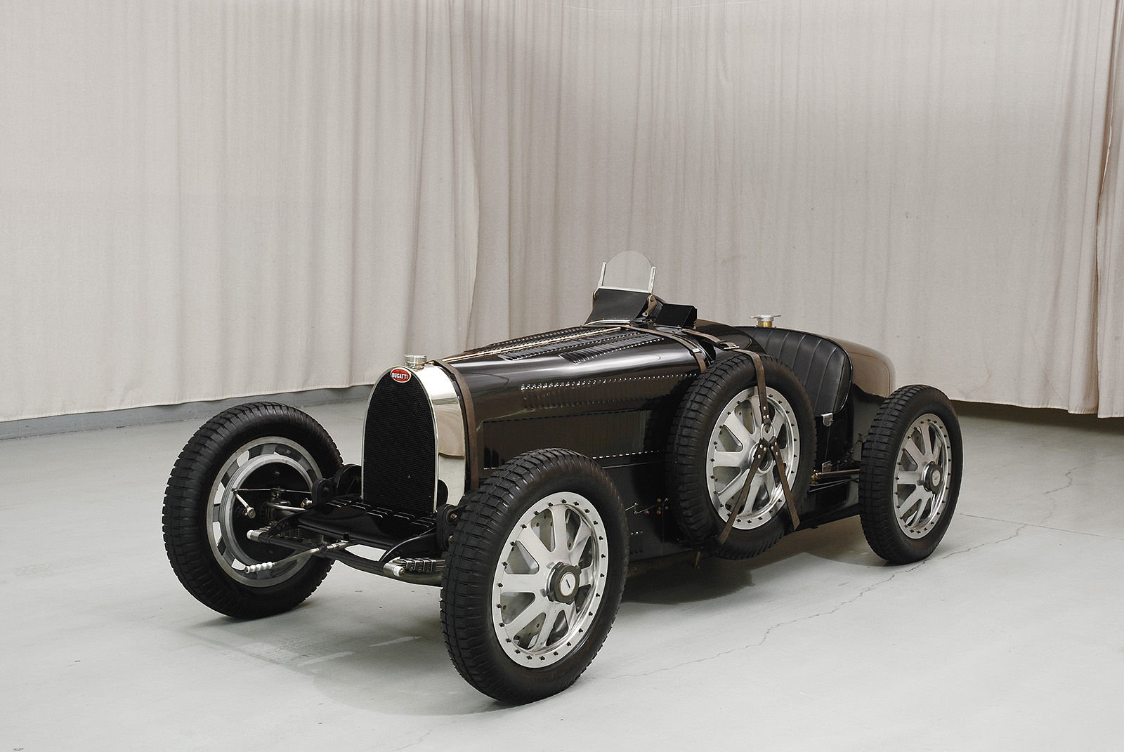 Wallpaper #a7gu3JIBJvJKYCmEdvp7171 Bugatti Type 35 Replica