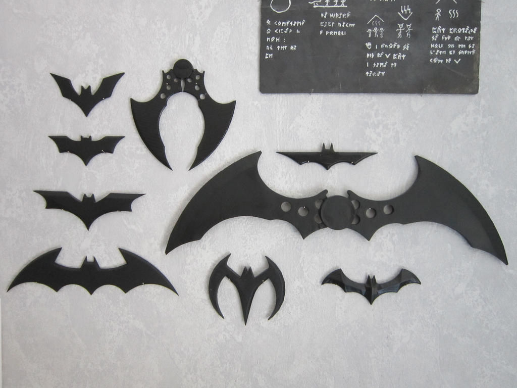 Wallpaper #62fSCJMBSpphPi3-e8wb25 Batarang Collection 3D Print by Vahki6 on Deviantart