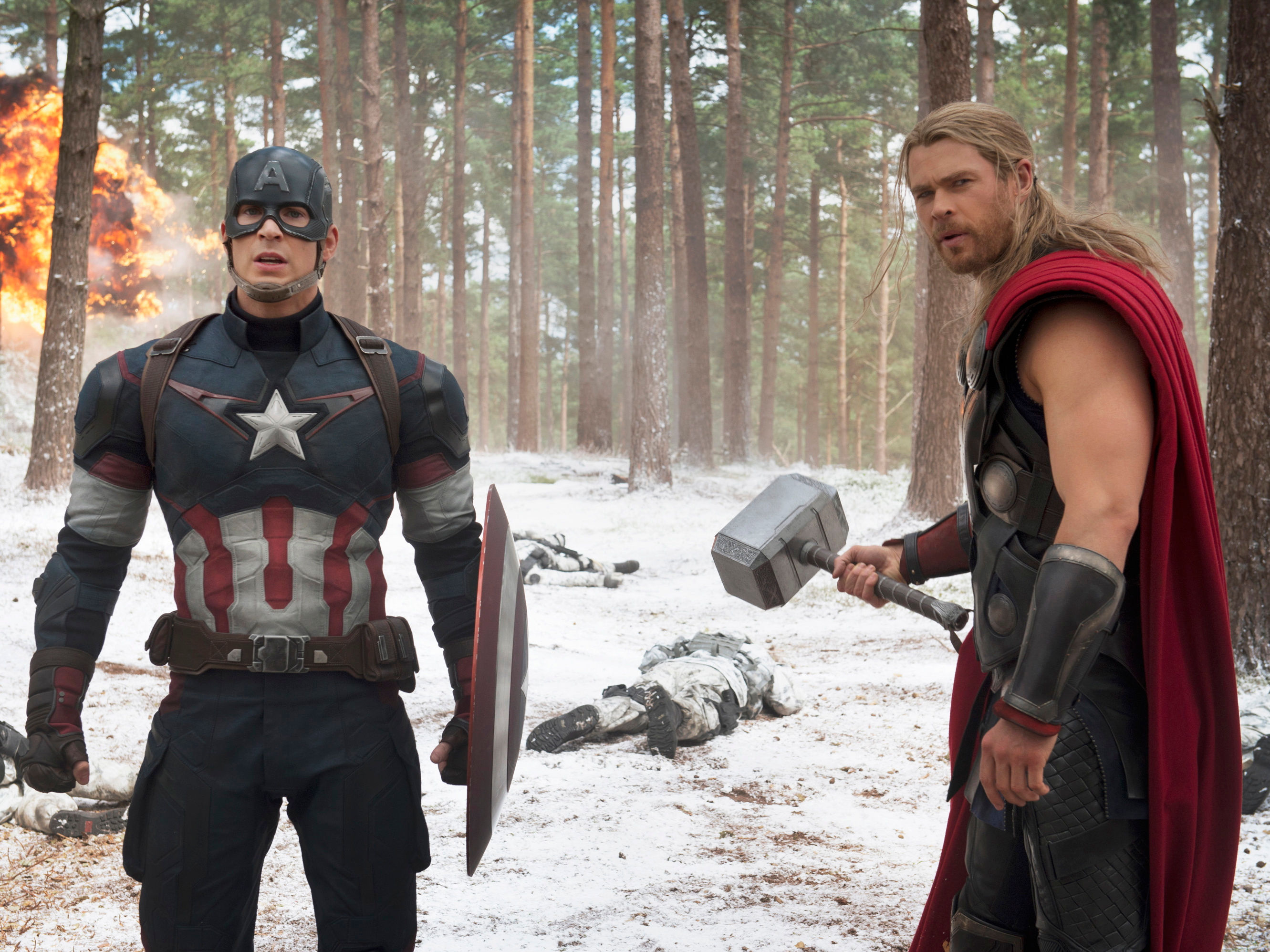 Wallpaper #SEUGj44B7YBJg1BVWZ2Z41 Captain America and Thor in the Forest