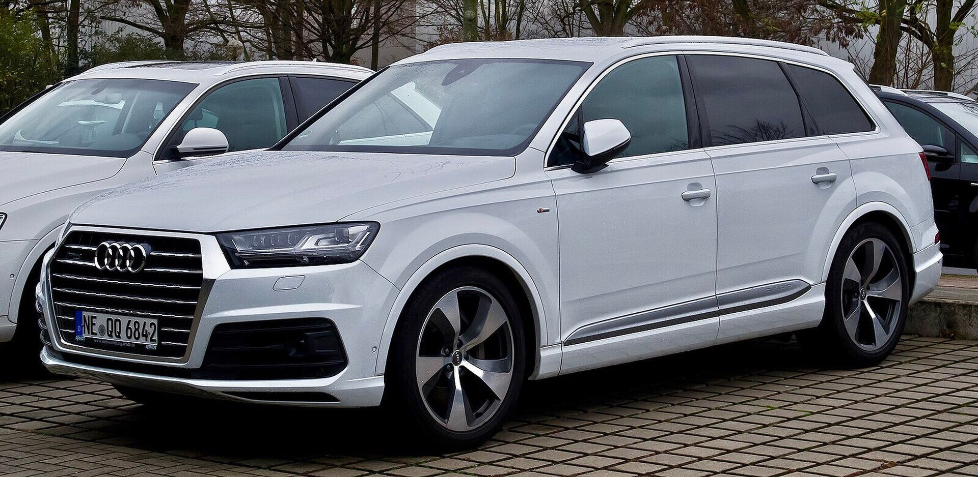 Wallpaper #RWcH7JIBSpphPi3-3lBs43 Audi Q7 Wikipedia