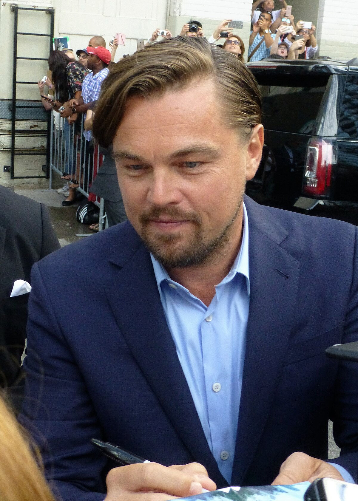 Wallpaper #k2dh-JIBSpphPi3-1InV23 Leonardo Dicaprio Wikipedia