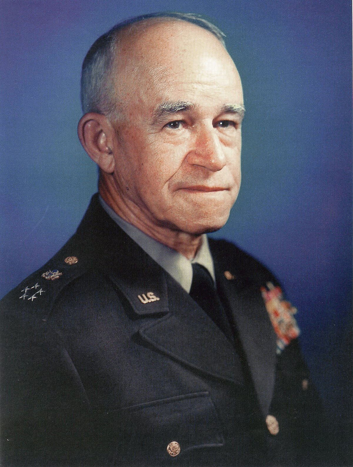 Wallpaper #0lZaeJcBsd6xcFiEZdoe172 Omar Bradley Wikipedia