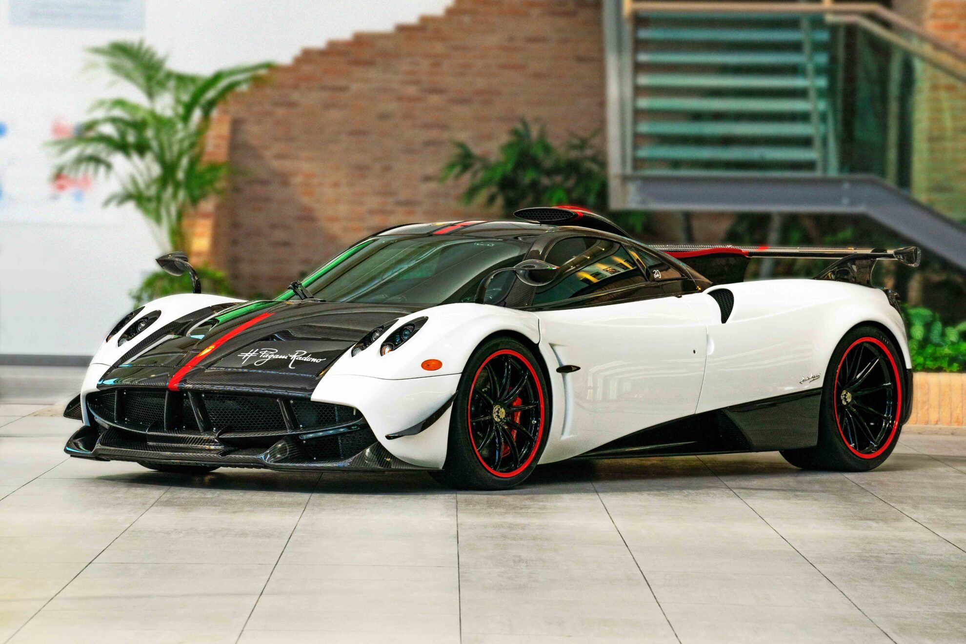 Wallpaper #u2fDApMBSpphPi3-orAs180 Pagani Unico Pagani