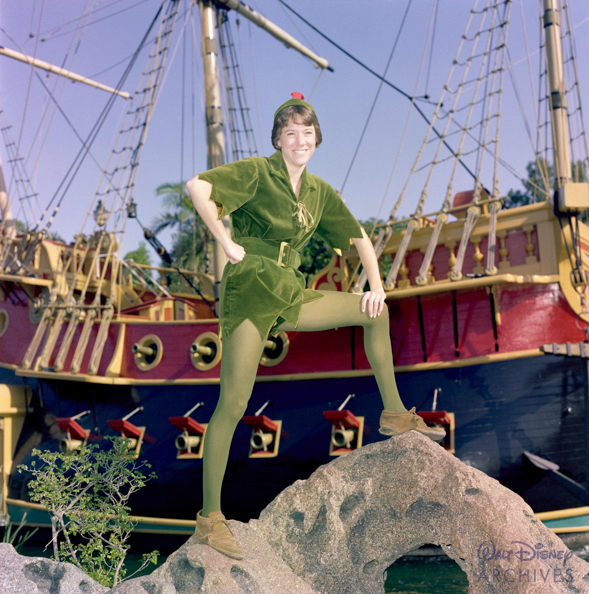 Wallpaper #zDG2NZMB5zzyi_yYm1d1278 Walt Disneys Vintage Peter Pan Pirate Ship Rare 1969 Still in Plastic