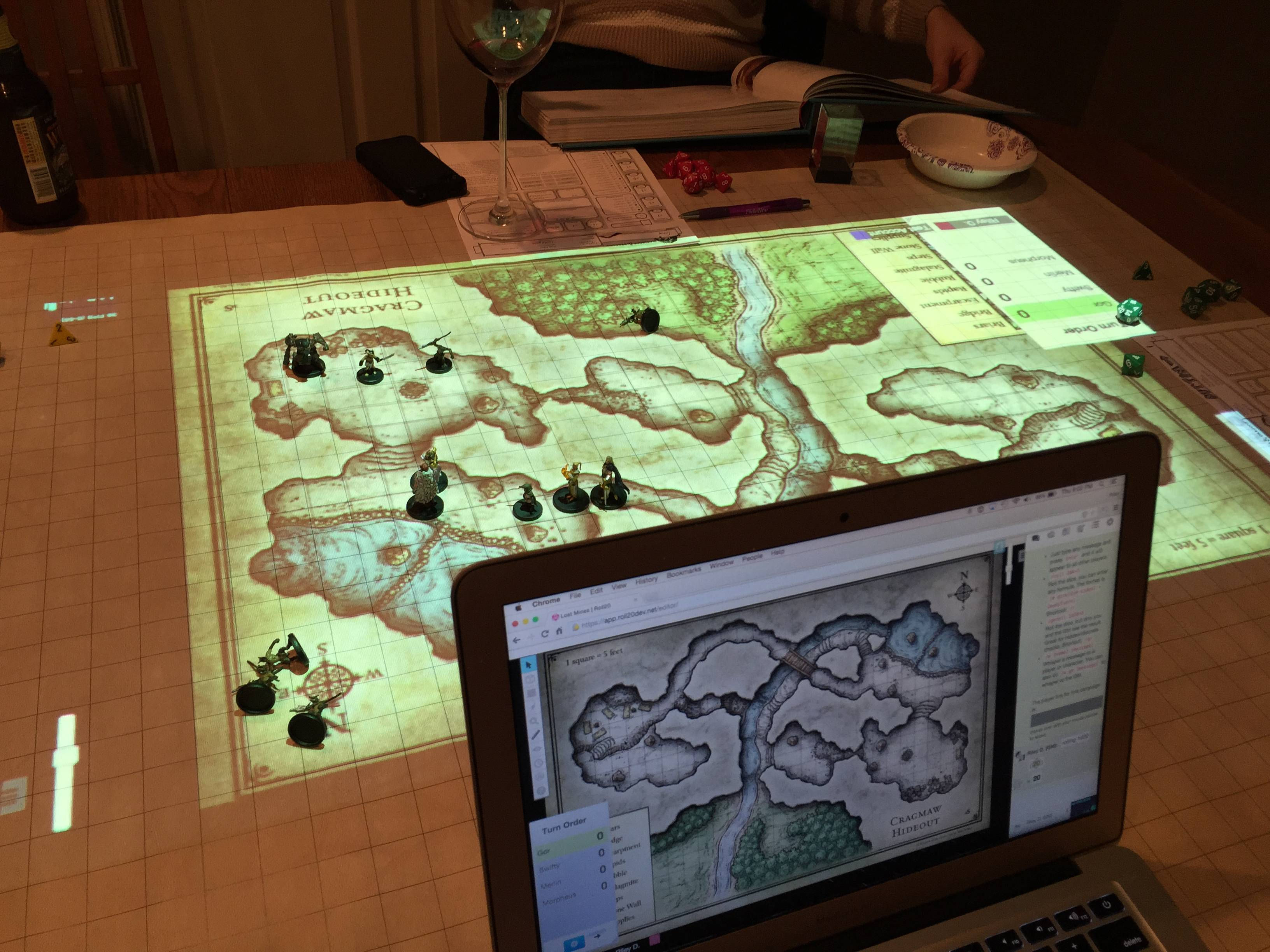 Wallpaper #BGdT85IBSpphPi3-1nWn307 Clever Dungeon Master Uses a Projector to Combine Physical and Digital
