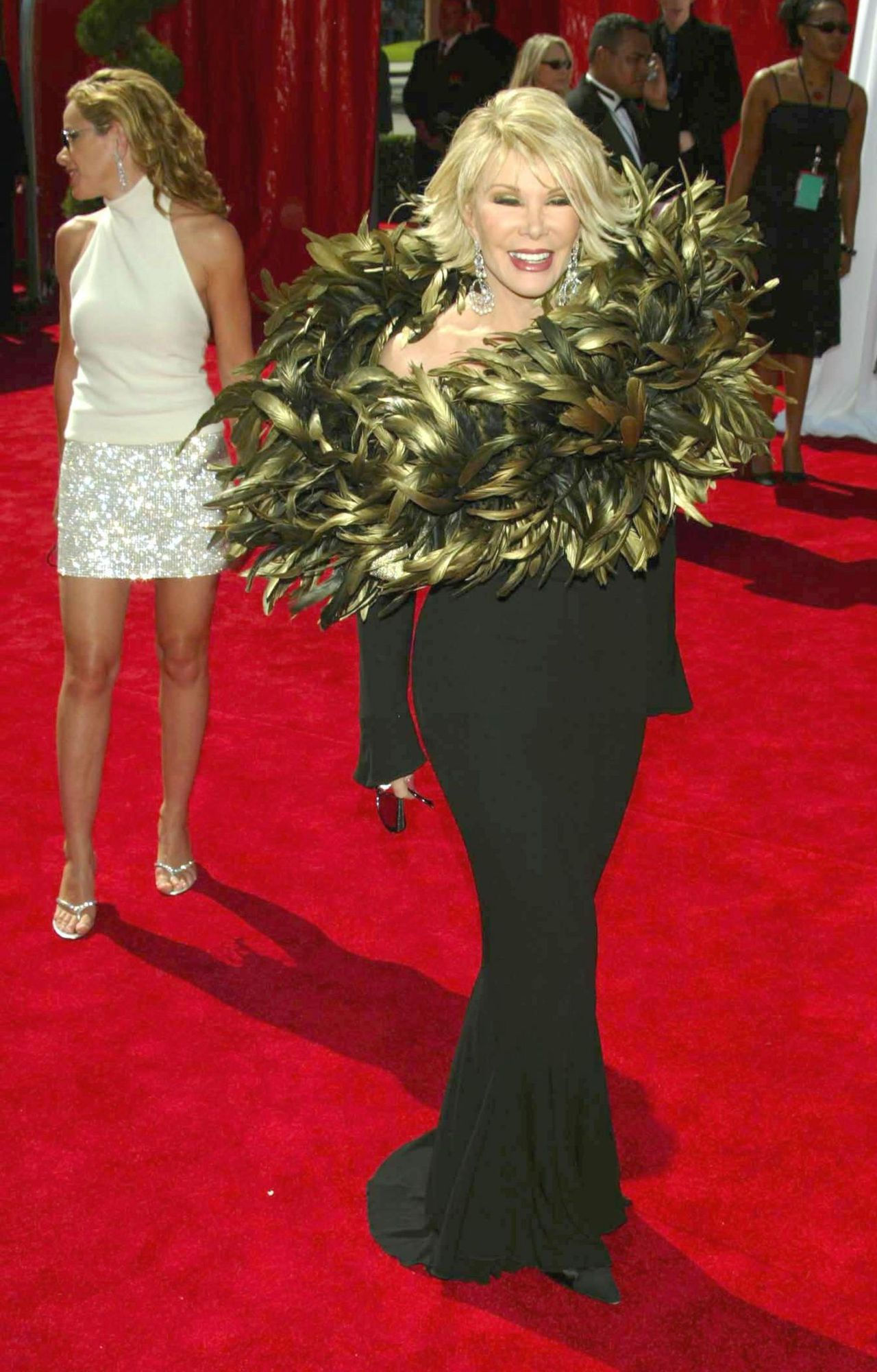 Wallpaper #3WdKA5MBSpphPi3-7LL3117 Celebrating the Style of Joan Rivers Glamour