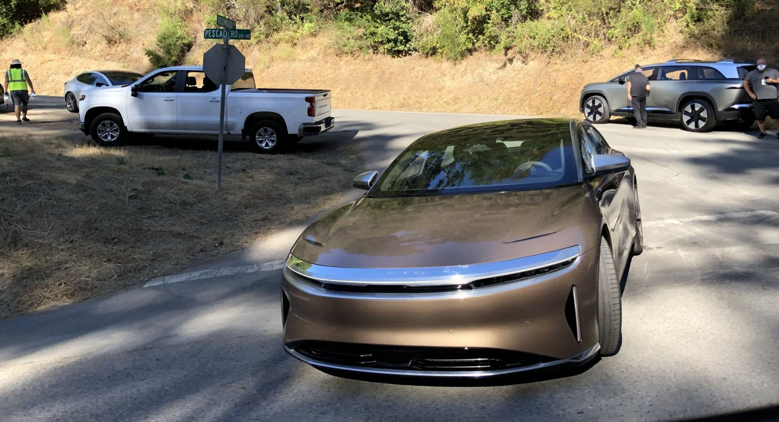Wallpaper #JmcxBpMBSpphPi3-_8BK145 Lucid Air Future SUV Spotted in California Ahead of Unveiling Event