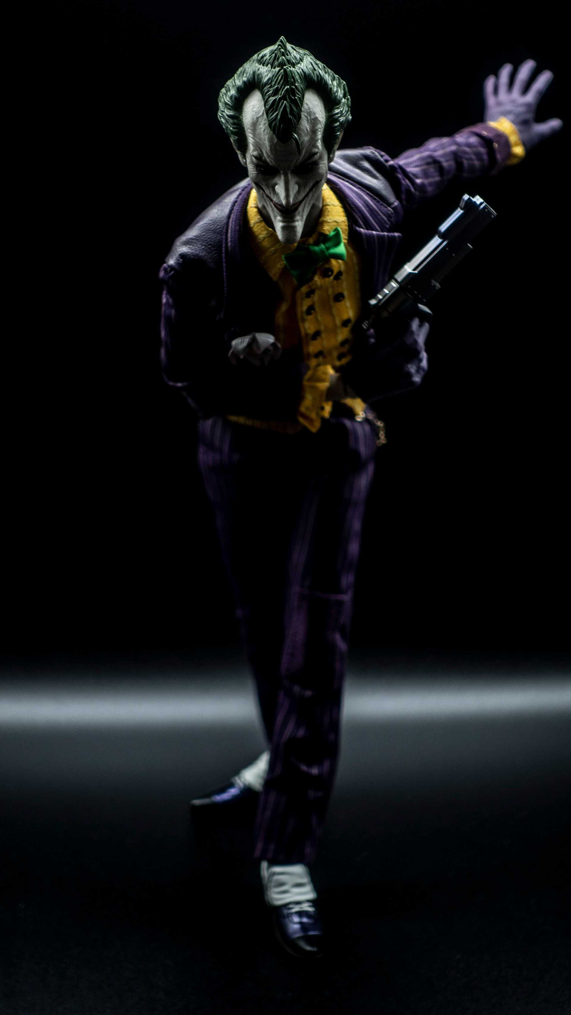 Wallpaper #jGg6HZMBSpphPi3-6iXI86 Hot Toys Arkham Asylum Joker 16 Scale Figure Figround