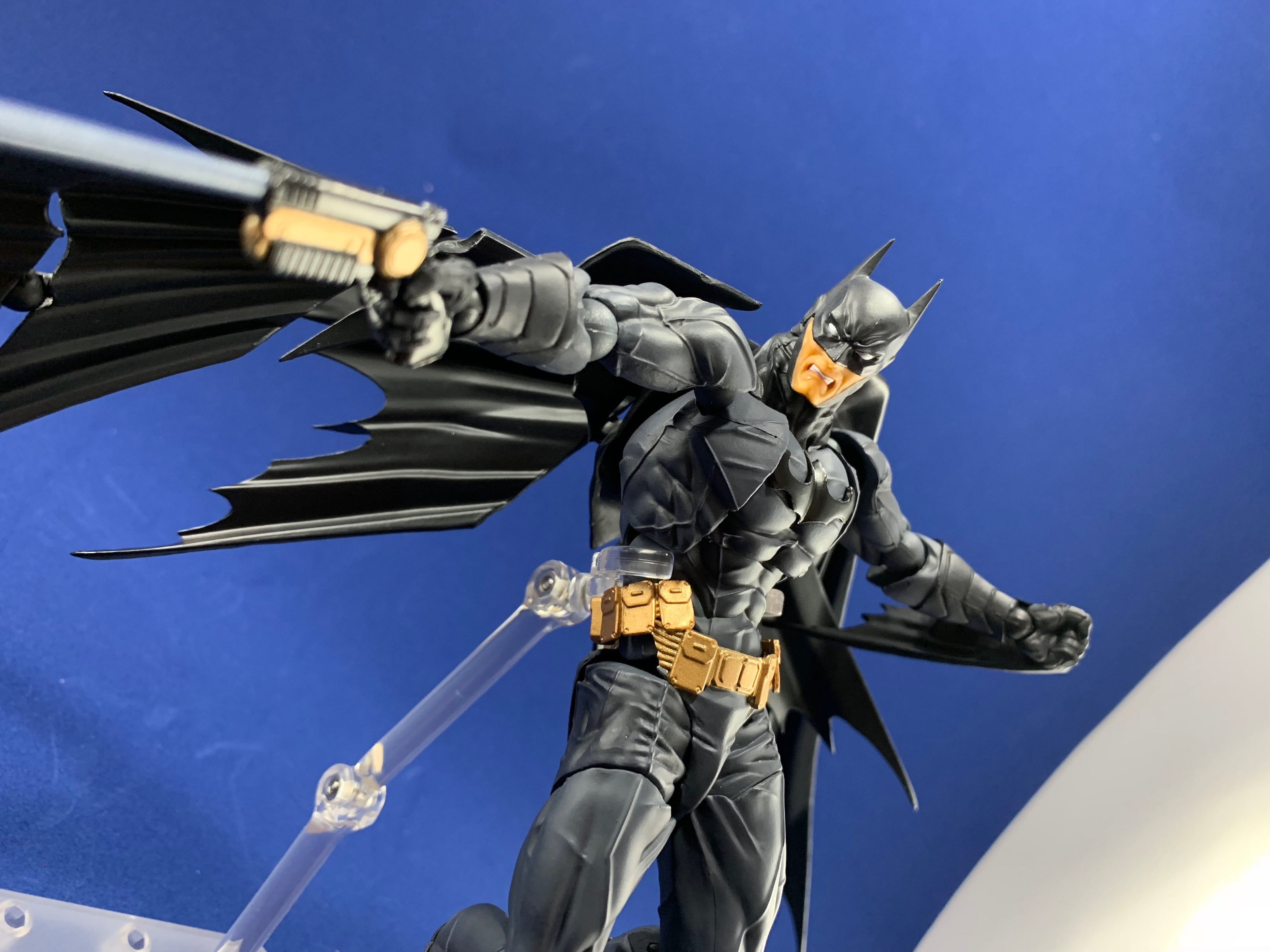 Wallpaper #98e4e Batman 4 Inch Rebirth Batman Action Figure with 3 Mystery Accessories