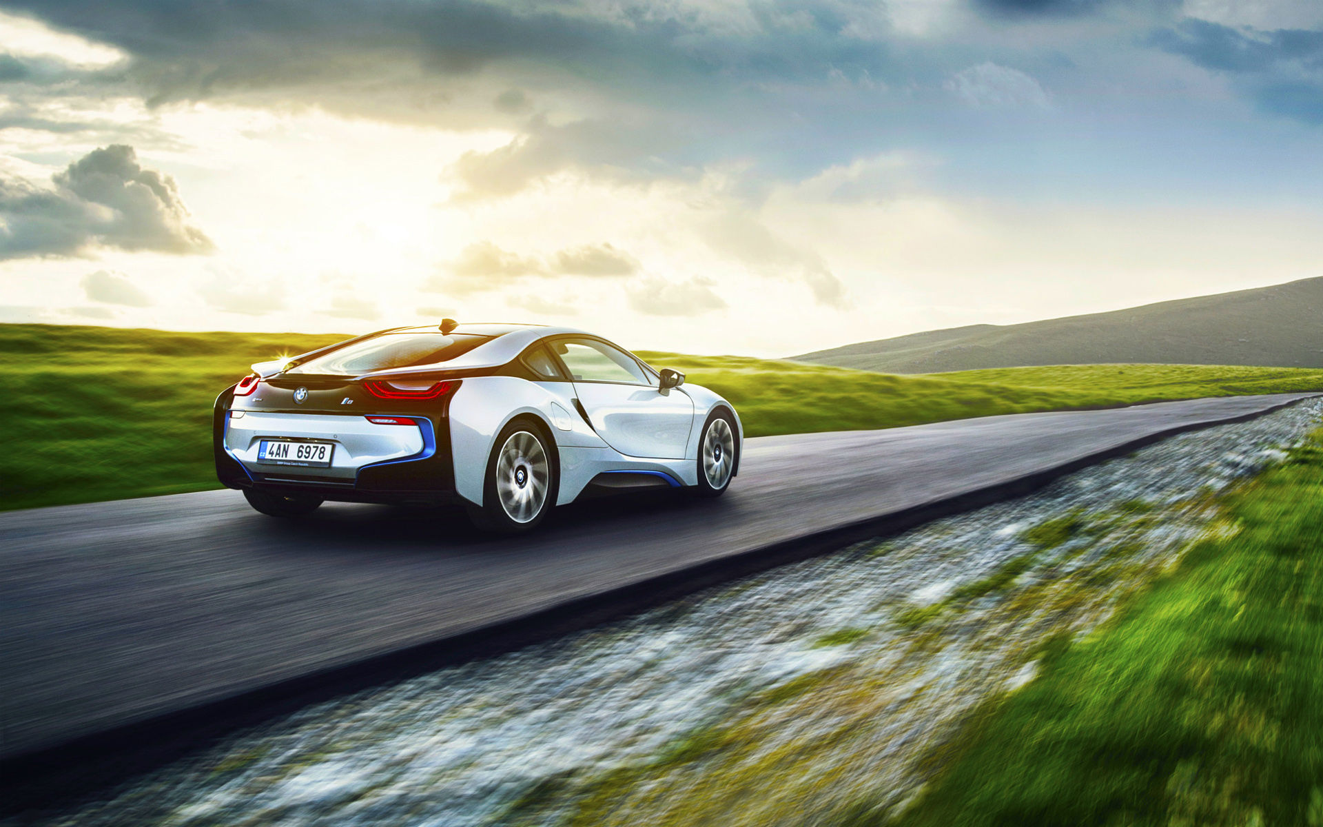 Wallpaper #smf4-pIBSpphPi3-SpJ0266 BMW i8 Back View Wallpaper HD Car Wallpapers Id 6006