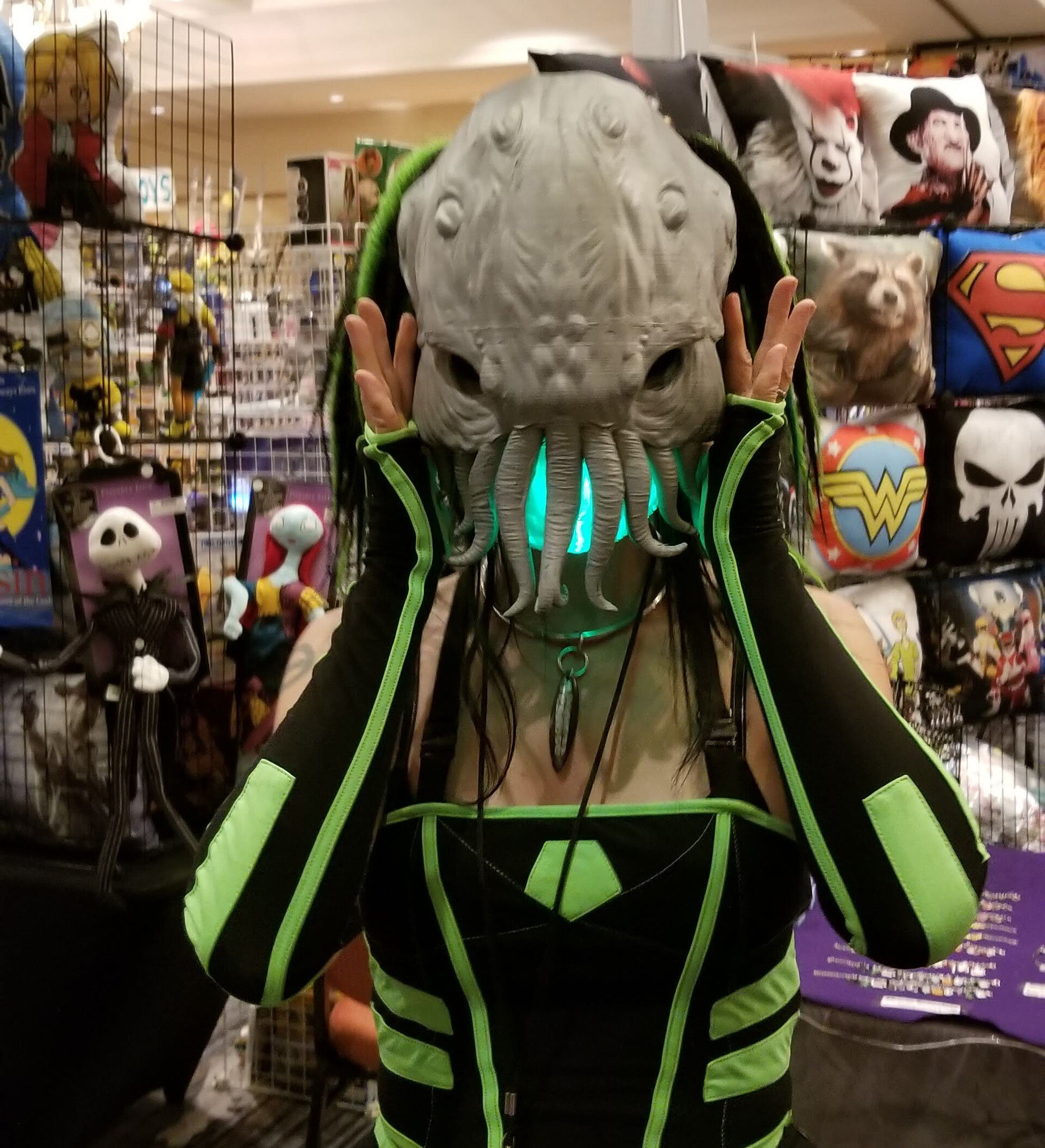 Wallpaper #uwMnZJMBpyOg8YnEDtaL59 Josh Rudloff Cthulhu Mask