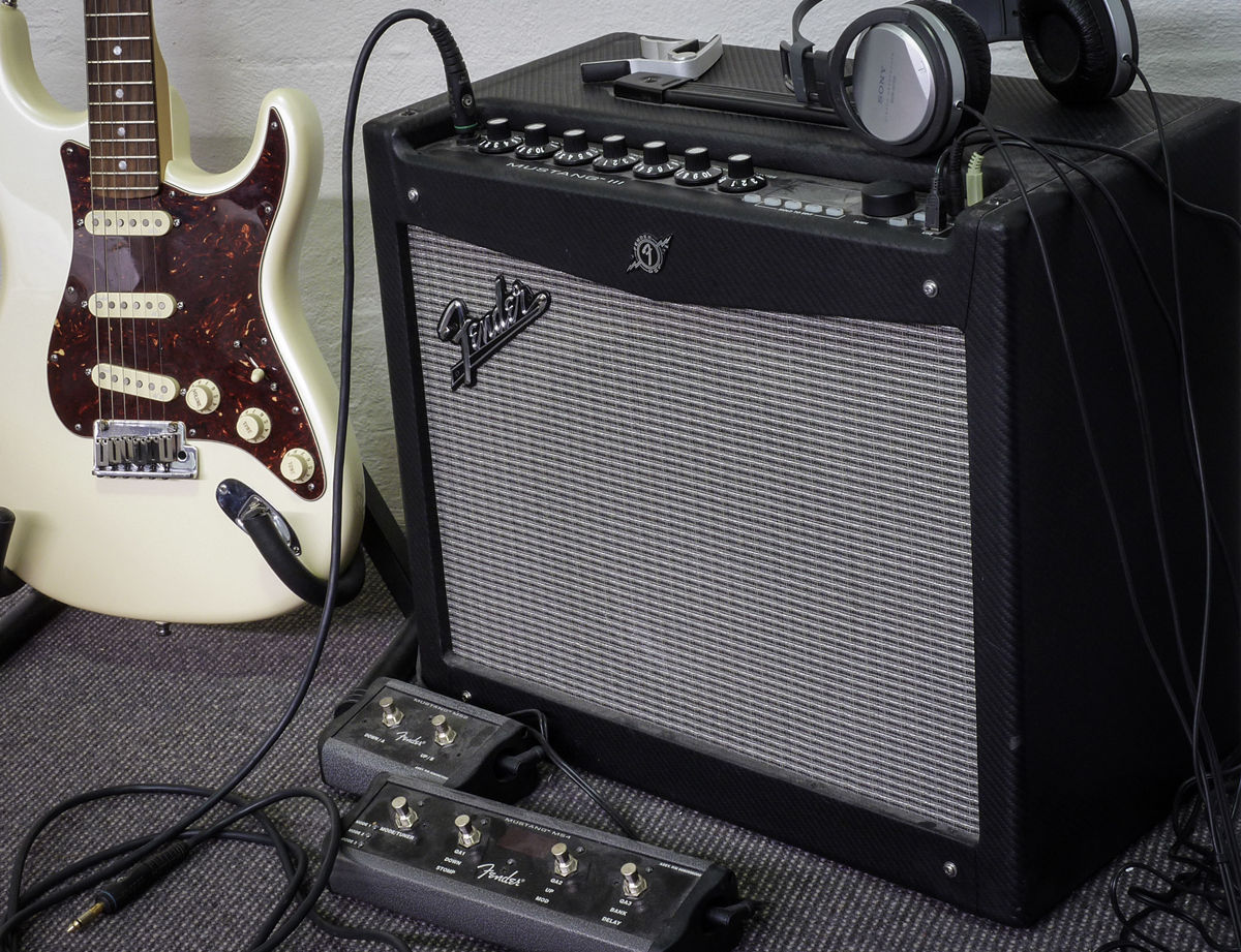 Wallpaper #Ybk13pIBJvJKYCmEbwR4195 Fender Mustang Iii Amplifier Review Guitar Jar
