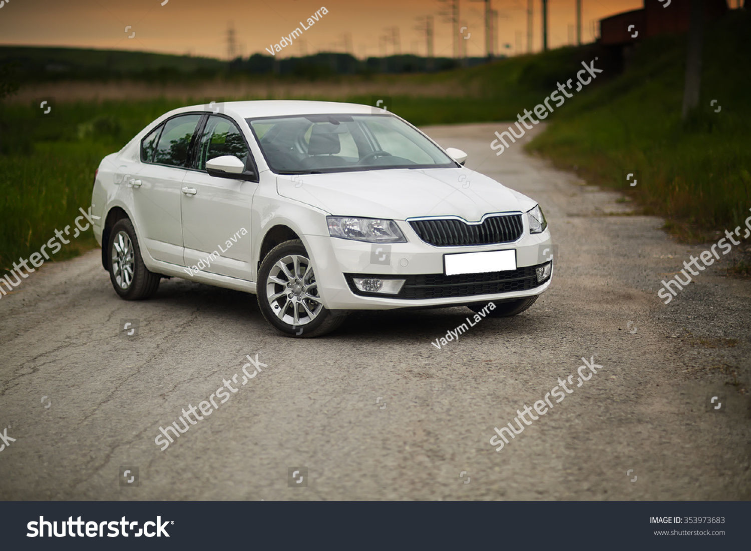 Wallpaper #kWidIpMBSpphPi3-uDN471 Car Front Side View Over 22853 Royalty Free Licensable Stock Photos