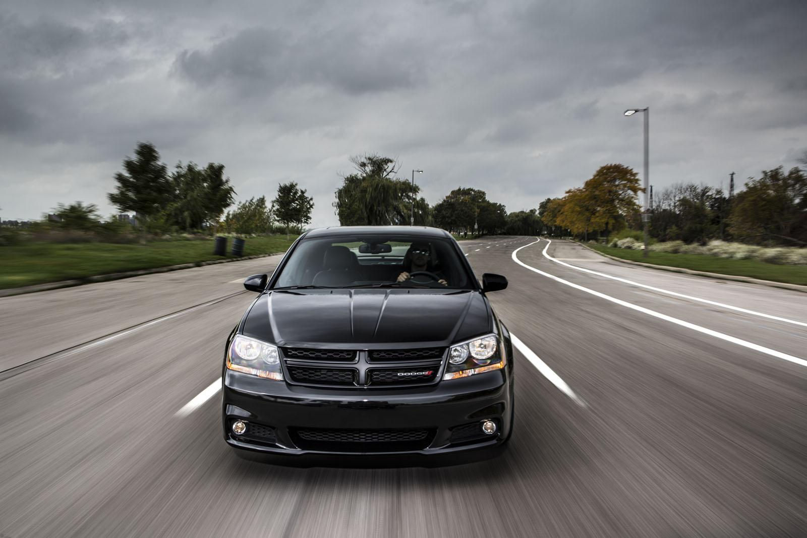 Wallpaper #ymj7GZMBSpphPi3-jRnR372 Dodge Challenger Charger and Avenger Blacktop Series