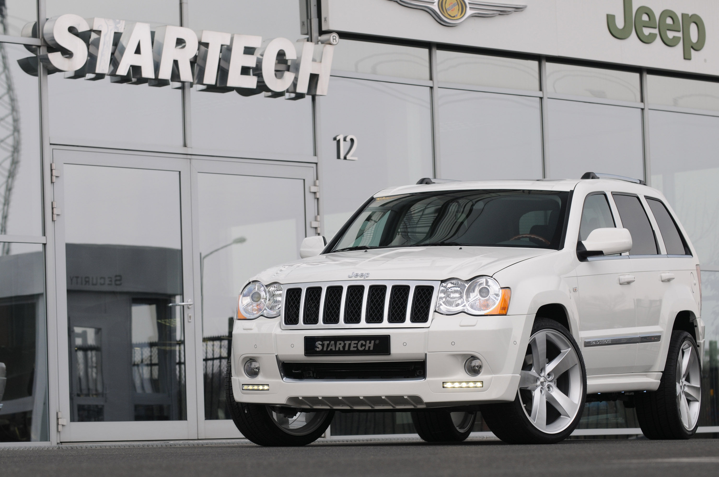Wallpaper #rhntO48BtGB6xQ788rI847 Startech Refines the Jeep Grand Cherokee