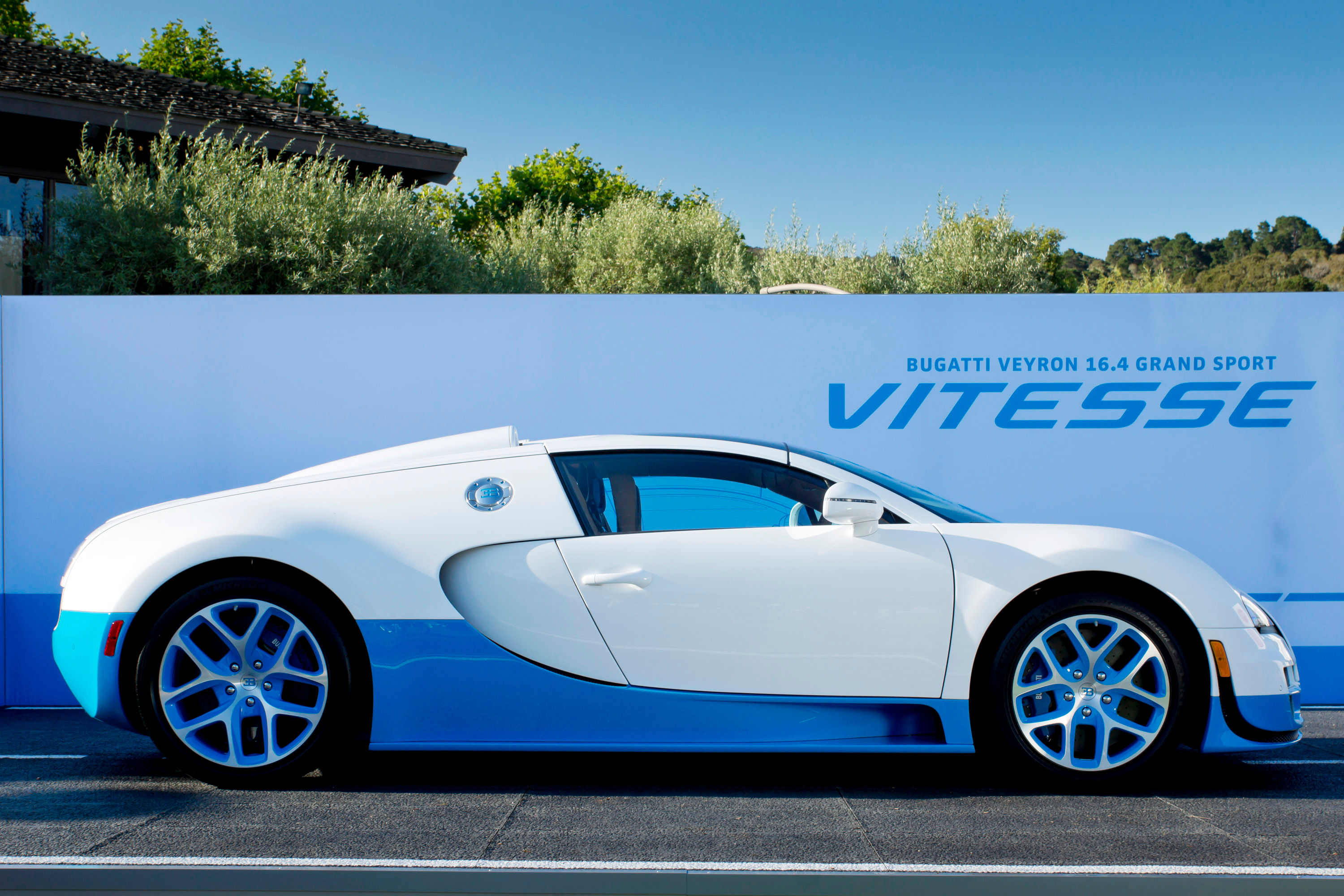 Wallpaper #ImhEGZMBSpphPi3-mhZ259 Bugatti Veyron 164 Grand Sport Vitesse Debuts at the 2013 Qatar Motor Show