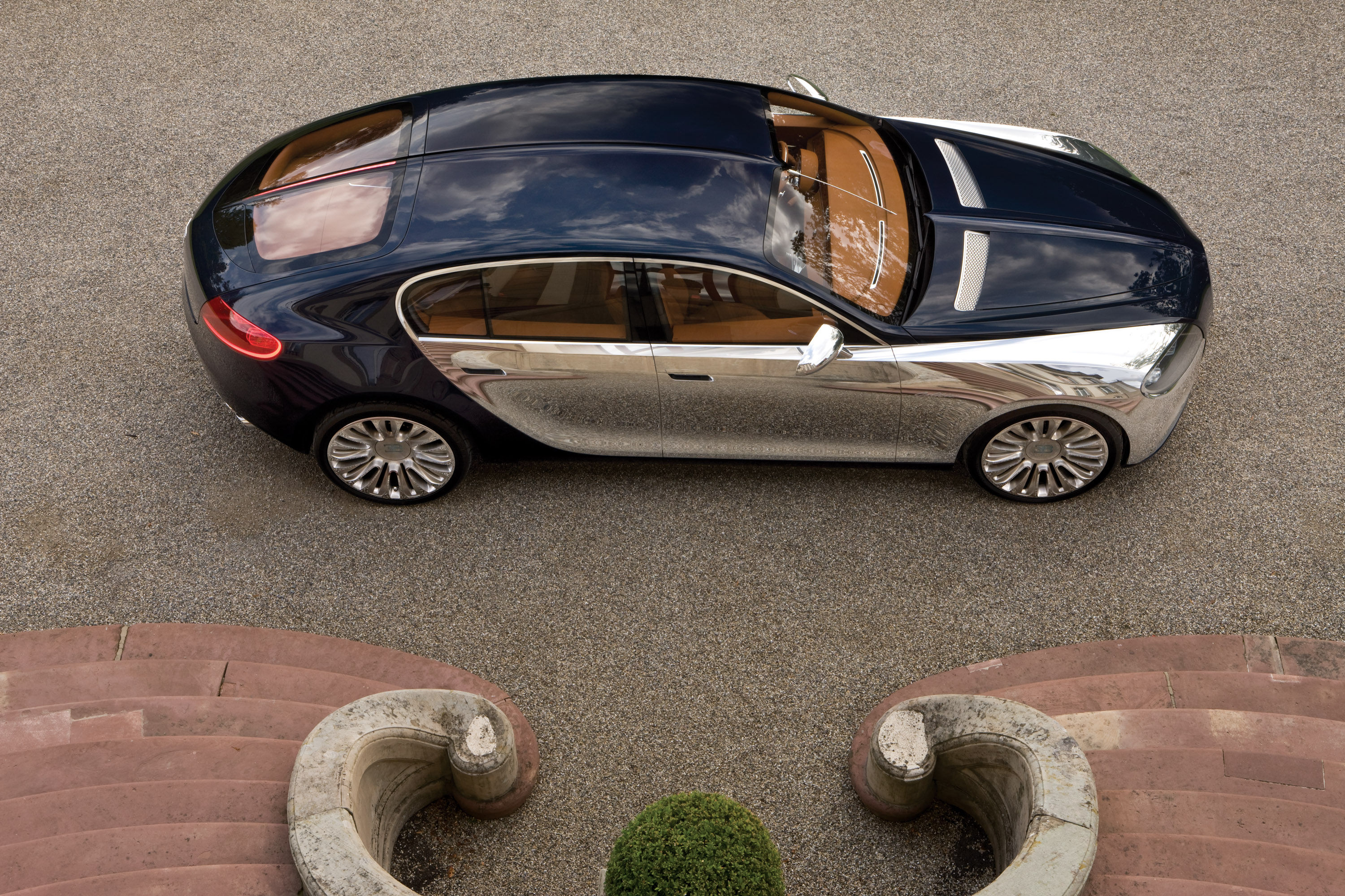 Wallpaper #dmhNGZMBSpphPi3-khaA42 Bugatti 16c Galibier Four Door Concept Car Video