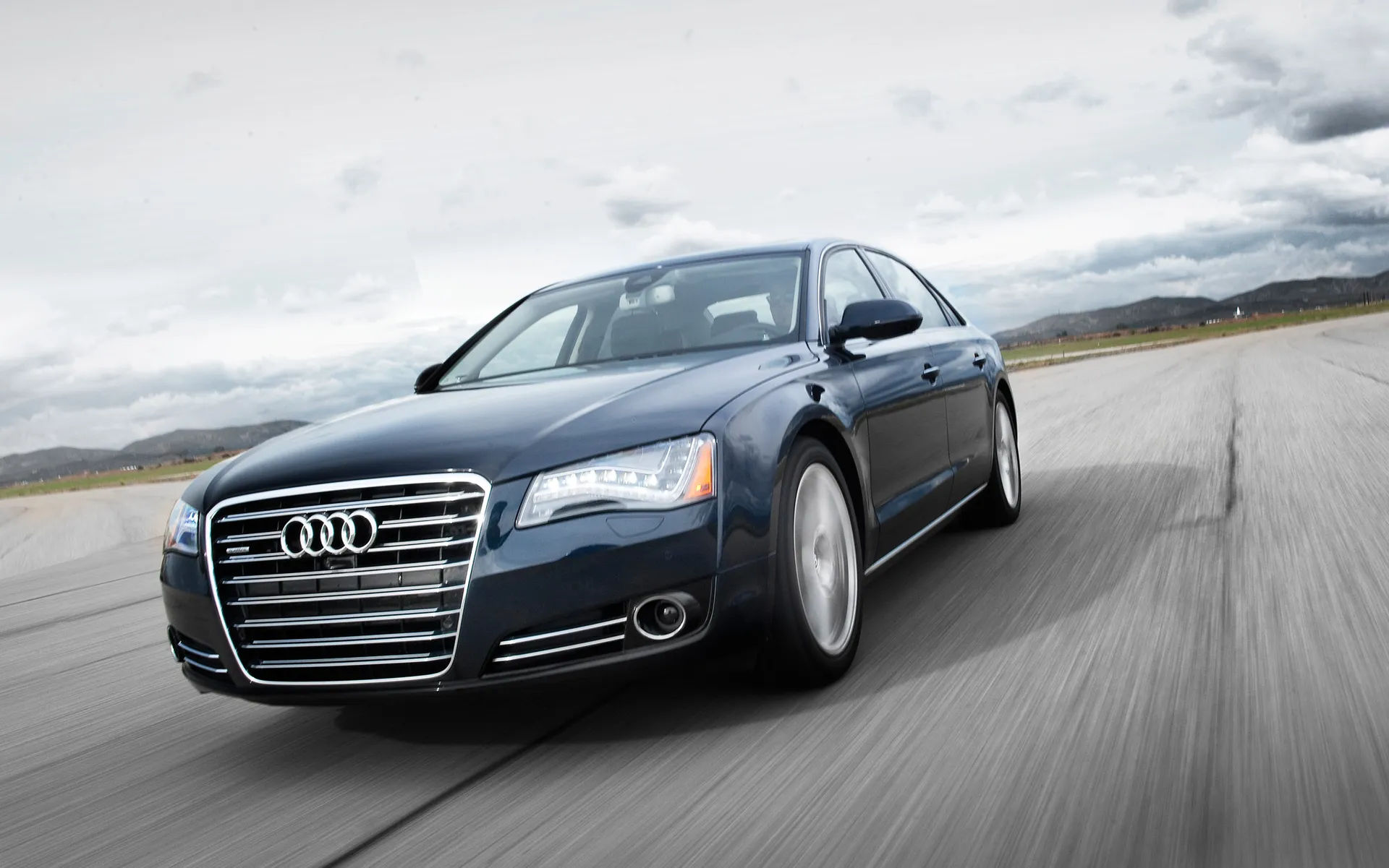 Wallpaper #2Wcs-JIBSpphPi3-e4hq267 Audi A8 L