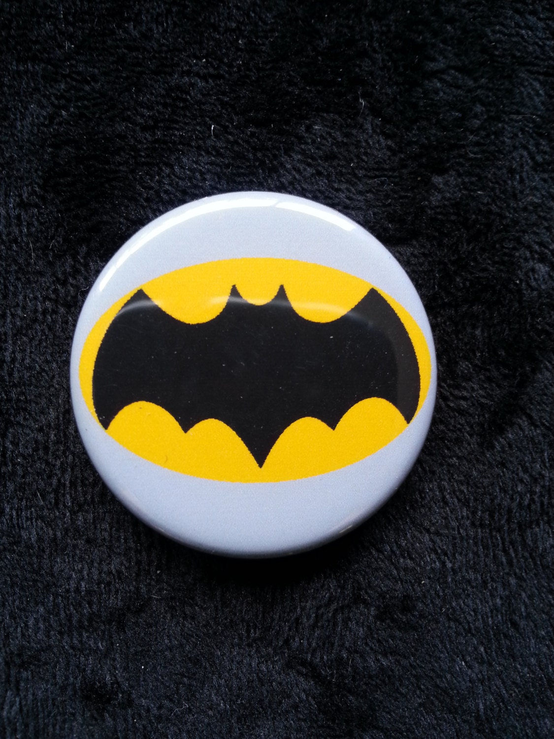 Wallpaper #s3dqJ5MB-pgBXx60paW770 Batman Chest Symbol
